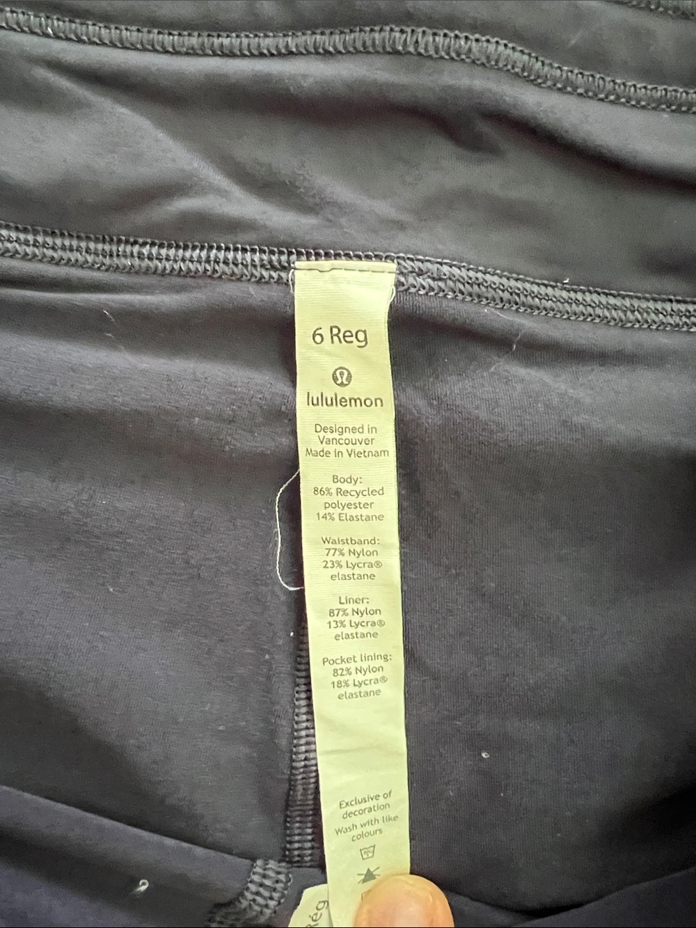 Lululemon pleated skirt - Picture 3 of 5